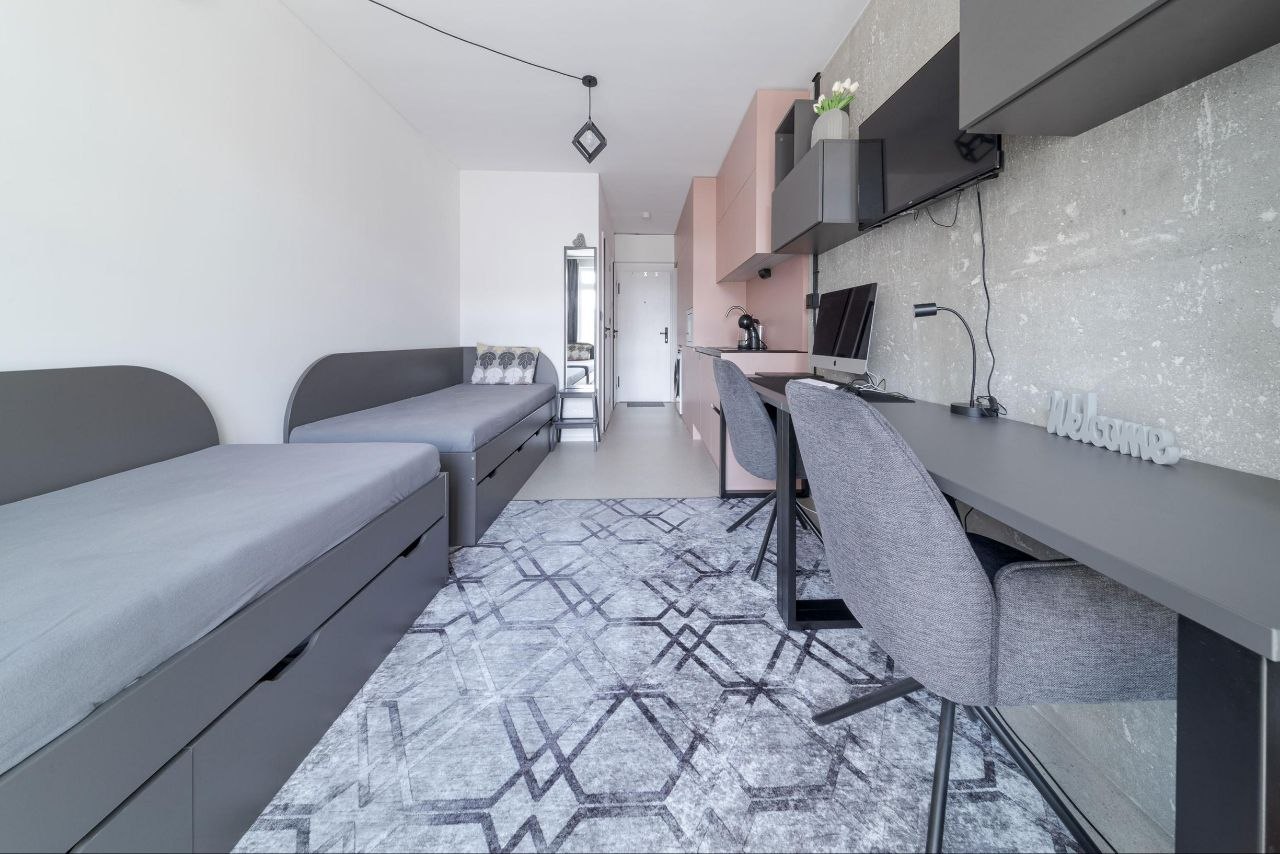 POPIS NEHNUTEĽNOSTI Exkluzívne vám ponúkame na prenájom modernú garsónku v novom industriálnom bytovom dome