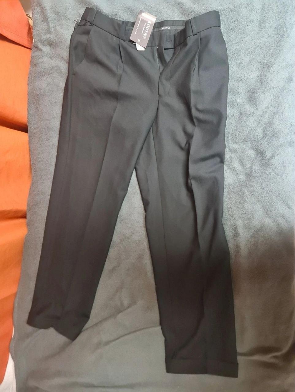 продам нові брюки. причин — Прешов, 13€