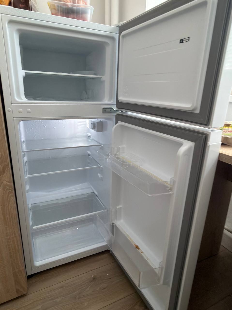 продам холодильник в испо — Кошиця, 160€