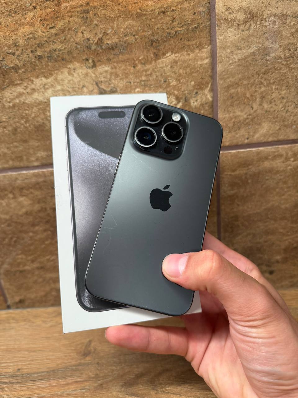 продам iphone 15 pro 128 — Прешов