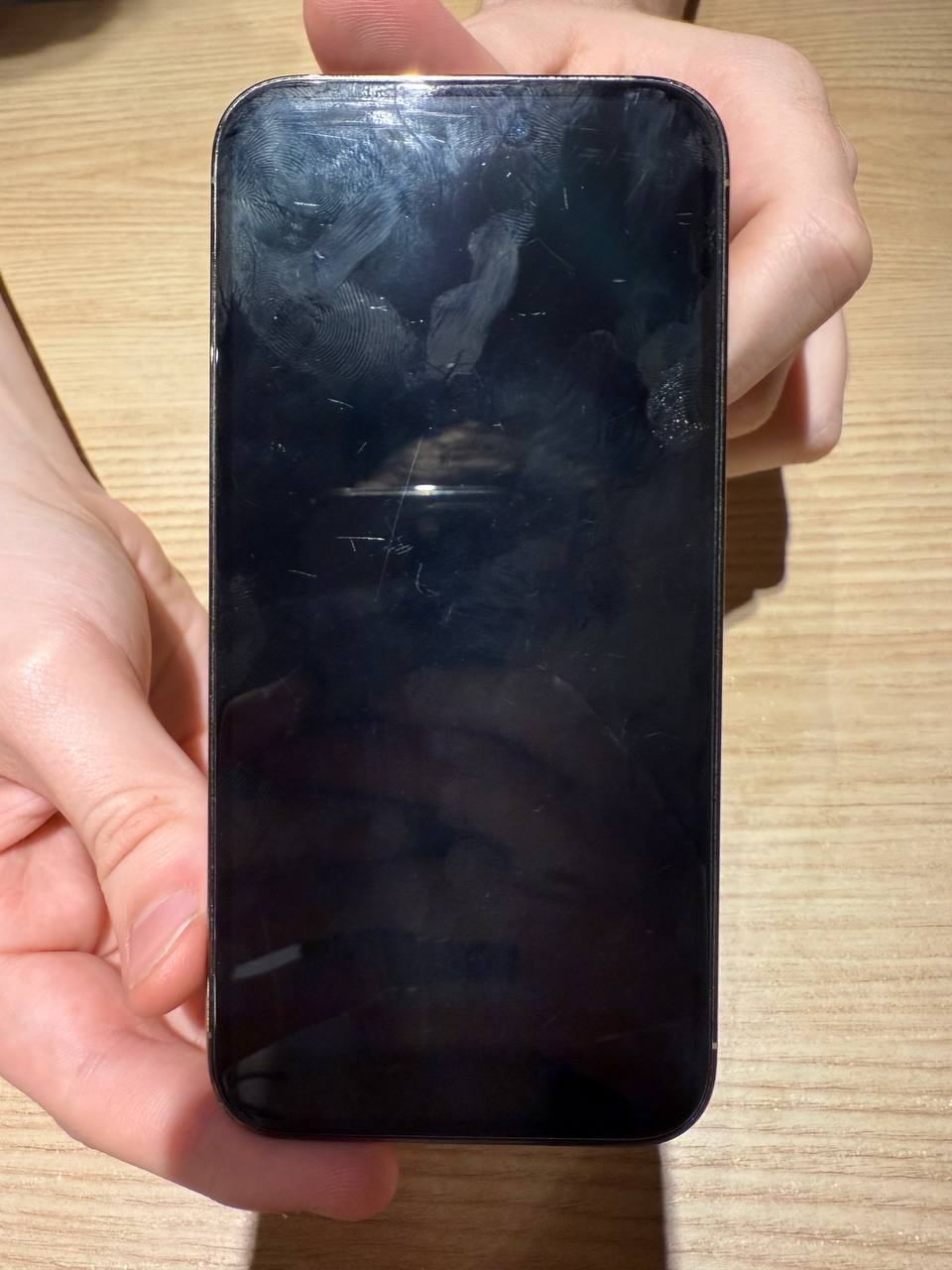 продаю iphone 14 pro max — Прешов, 450€