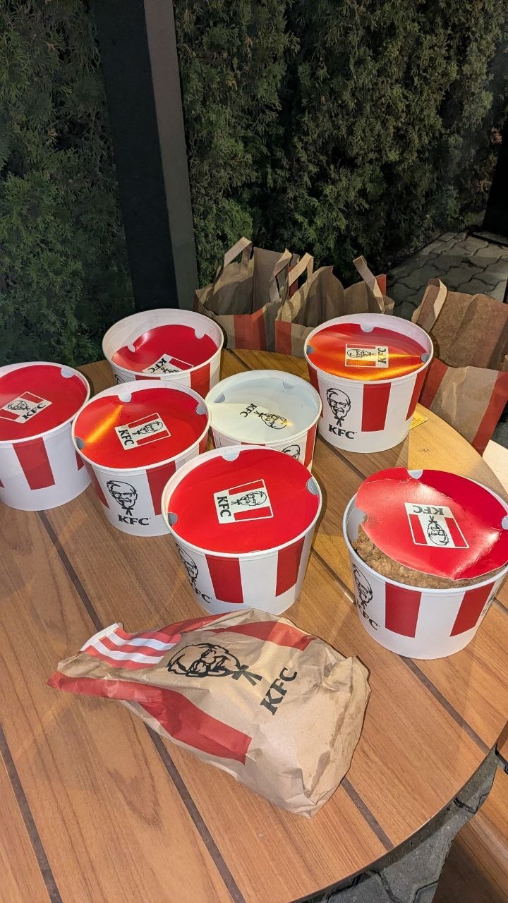 продам повні бакети кфс п — Кошици