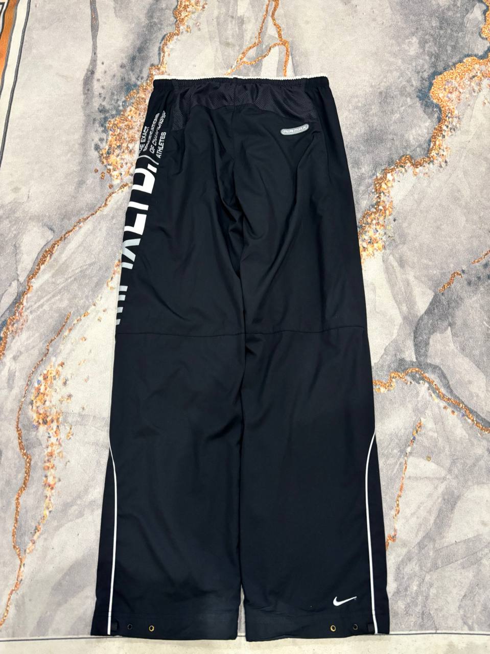 продам 
м рзамер 
9,5/10 — Прешов