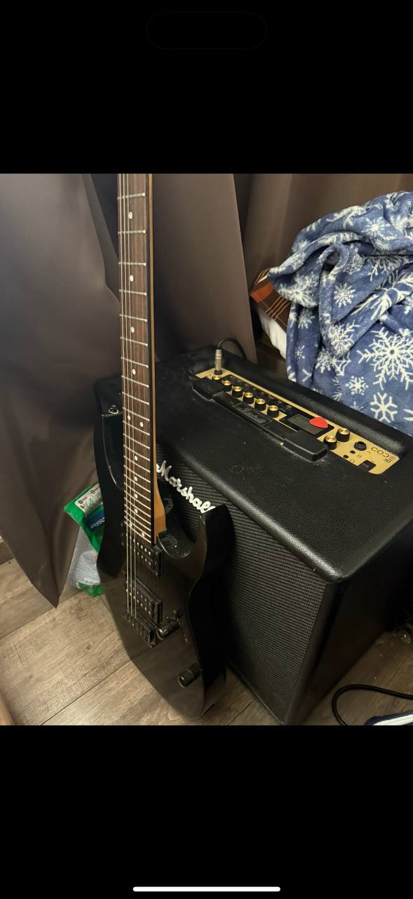продам гитару и комбик — Прешов