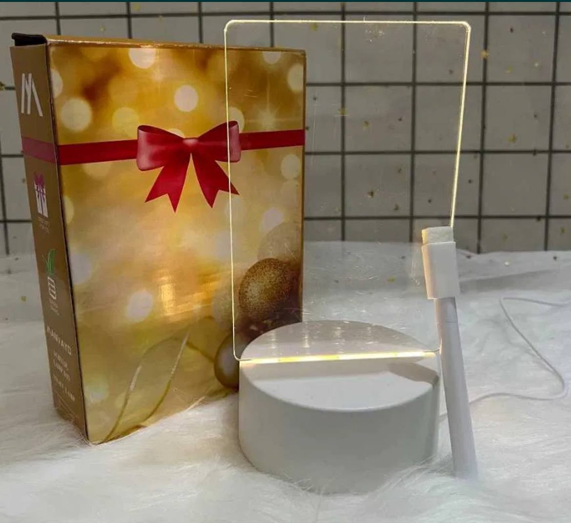 продам 
новий 
нічник пла — Кошици, 10€